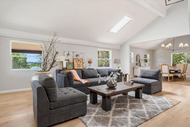 7 Corte De Canoncito, Cedar Crest, NM 87008