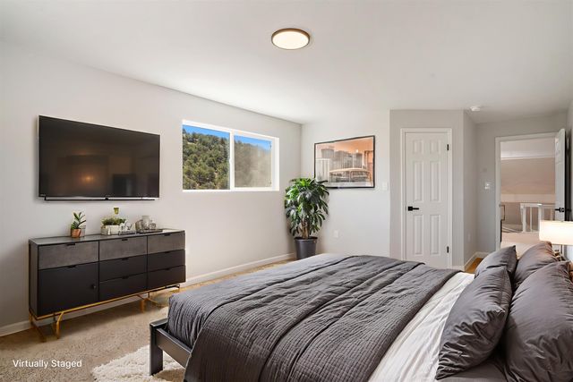 7 Corte De Canoncito, Cedar Crest, NM 87008