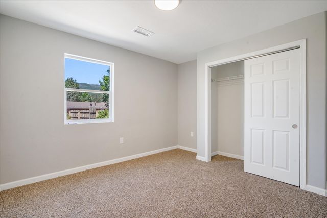 7 Corte De Canoncito, Cedar Crest, NM 87008