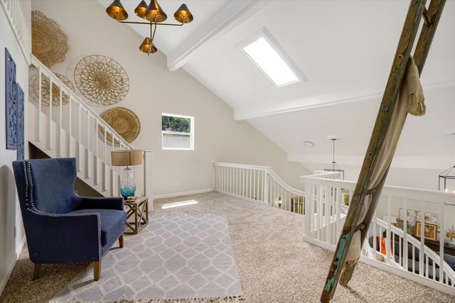 7 Corte De Canoncito, Cedar Crest, NM 87008