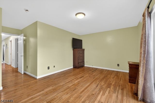 452 Marshall St, Elizabeth City, NJ 07206