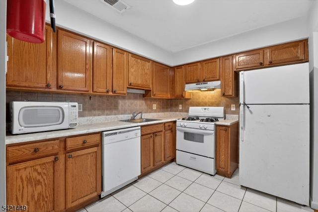 452 Marshall St, Elizabeth City, NJ 07206