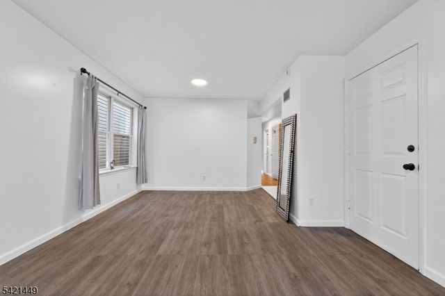 452 Marshall St, Elizabeth City, NJ 07206