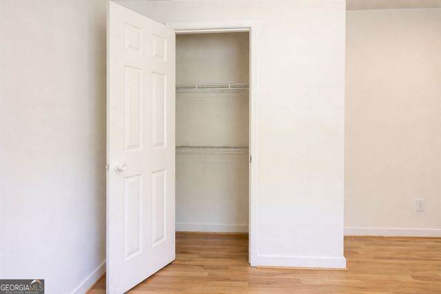 107 Village Way, Lawrenceville, GA 30046