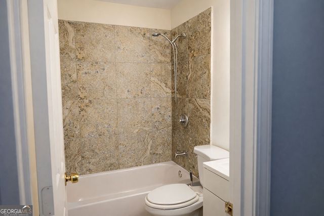 107 Village Way, Lawrenceville, GA 30046