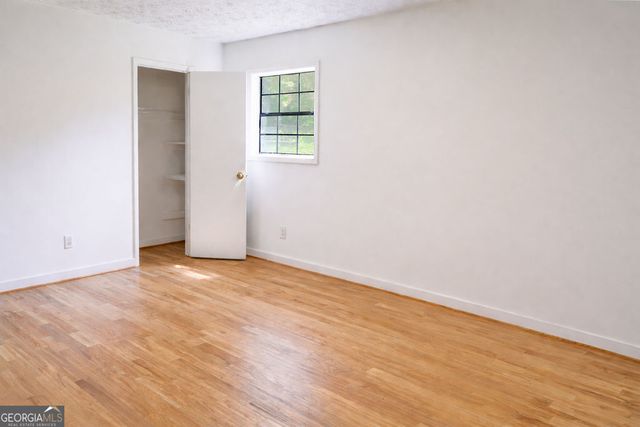 107 Village Way, Lawrenceville, GA 30046
