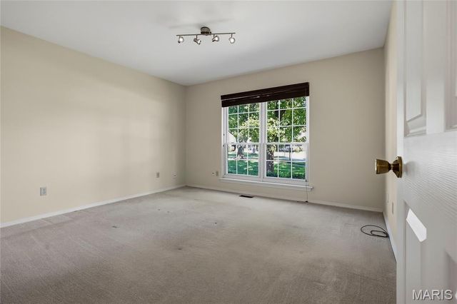 602 Rainbow Circle Court, Ballwin, MO 63011