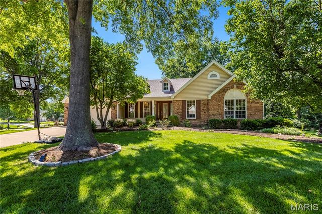 602 Rainbow Circle Court, Ballwin, MO 63011