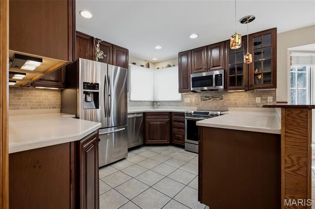 602 Rainbow Circle Court, Ballwin, MO 63011