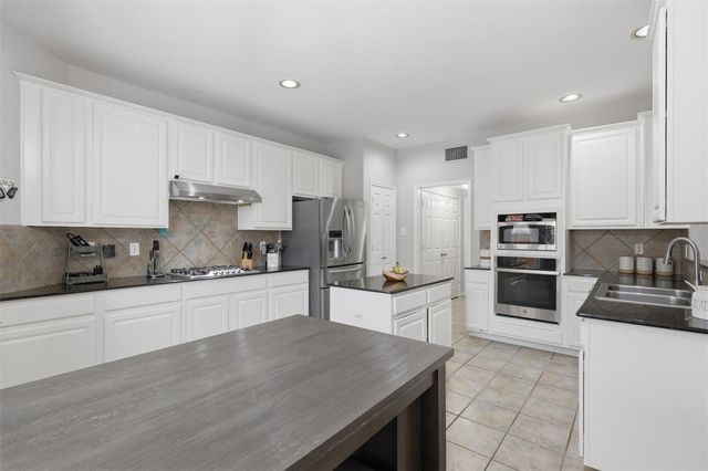 2538 Acadiana Lane, Seabrook, TX 77586
