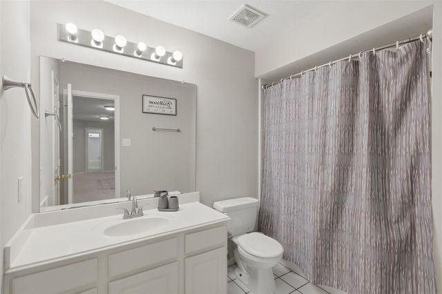 2538 Acadiana Lane, Seabrook, TX 77586