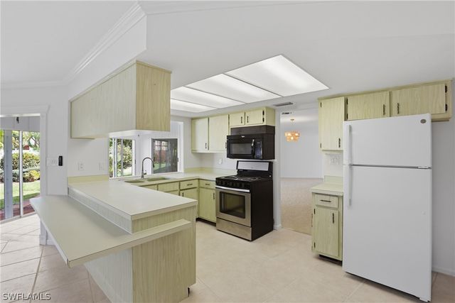 135 Pebble Beach BLVD, Naples, FL 34113