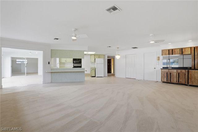 135 Pebble Beach BLVD, Naples, FL 34113