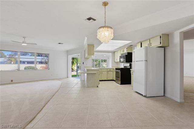 135 Pebble Beach BLVD, Naples, FL 34113