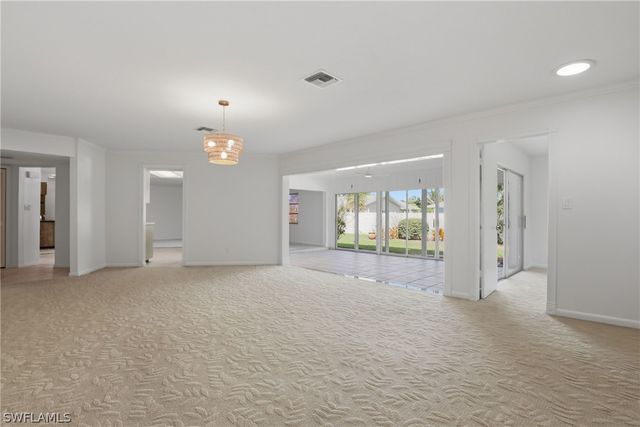 135 Pebble Beach BLVD, Naples, FL 34113