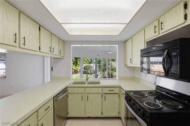 135 Pebble Beach BLVD, Naples, FL 34113