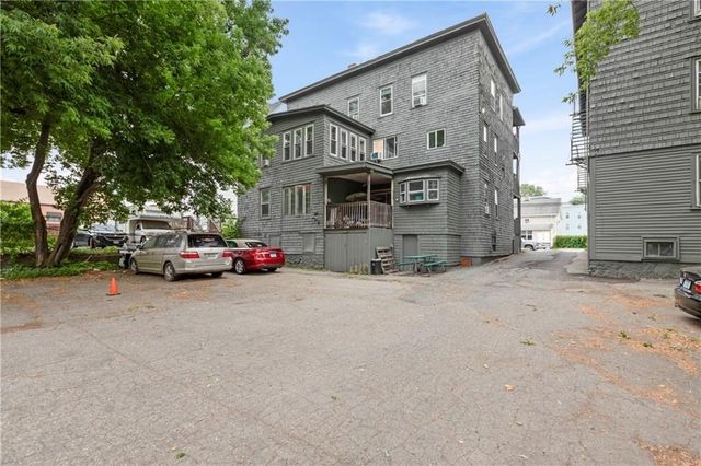 414 Rathbun St 5, Woonsocket, RI 02895