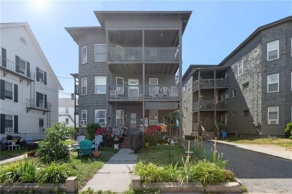 414 Rathbun St 5, Woonsocket, RI 02895