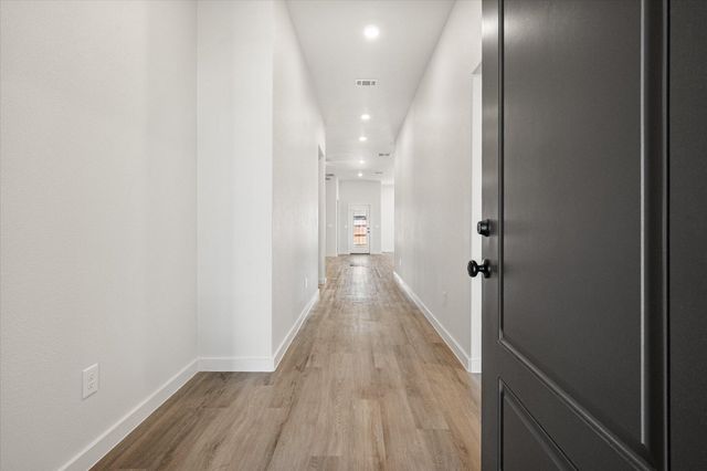 2903 Harvest Avenue, Wolfforth, TX 79382