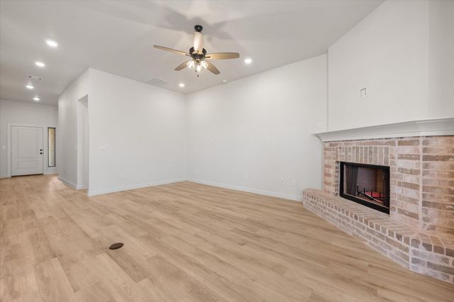 2903 Harvest Avenue, Wolfforth, TX 79382