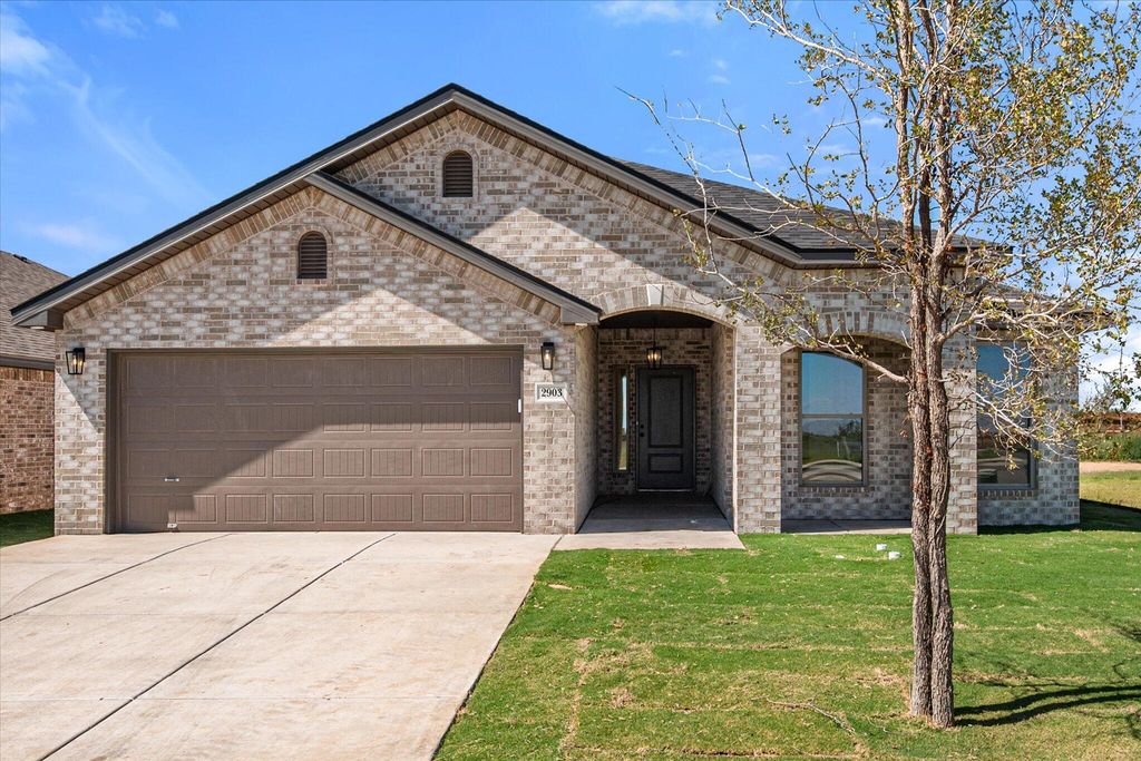 2903 Harvest Avenue, Wolfforth, TX 79382