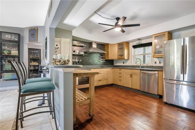 230 HAZARD STREET, Orlando, FL 32804