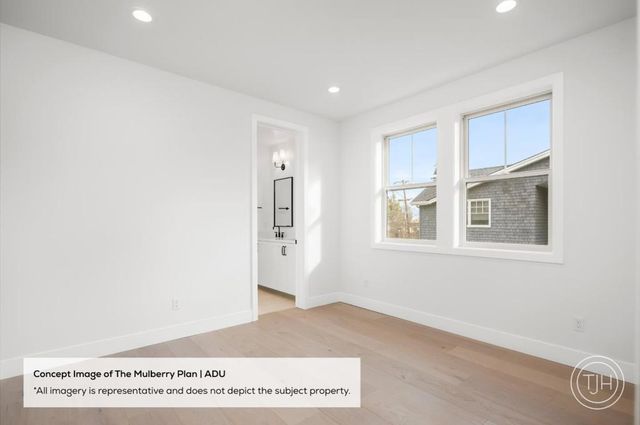 2190 Mills Avenue, Menlo Park, CA 94025