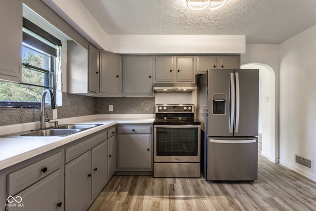 2815 W 30th Street, Indianapolis, IN 46222