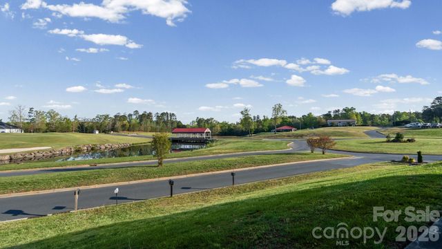 11774 Redbridge Boulevard 3, Midland, NC 28097