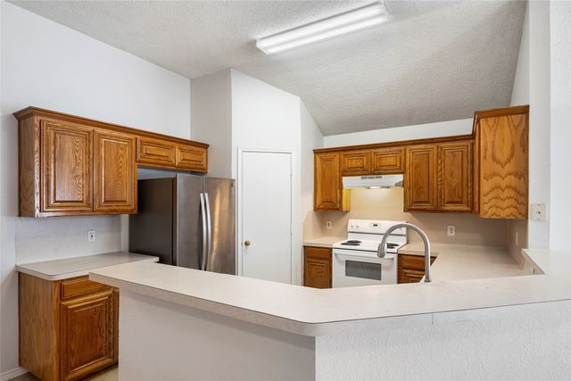 4914 Brazoswood Circle, Arlington, TX 76017