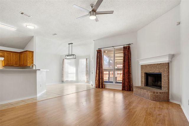 4914 Brazoswood Circle, Arlington, TX 76017