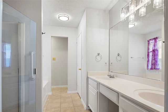 4914 Brazoswood Circle, Arlington, TX 76017