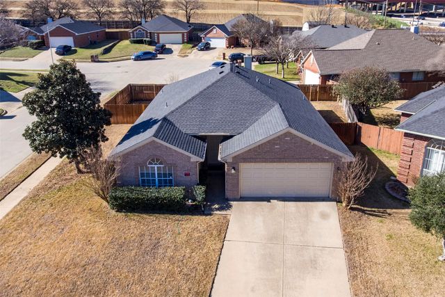 4914 Brazoswood Circle, Arlington, TX 76017