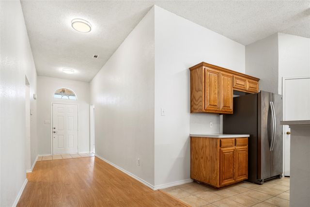 4914 Brazoswood Circle, Arlington, TX 76017