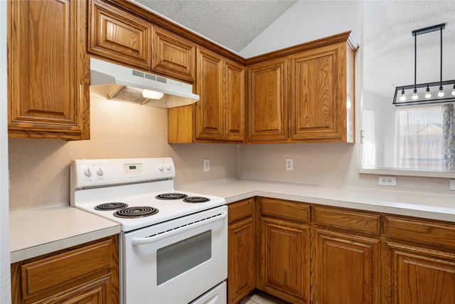 4914 Brazoswood Circle, Arlington, TX 76017