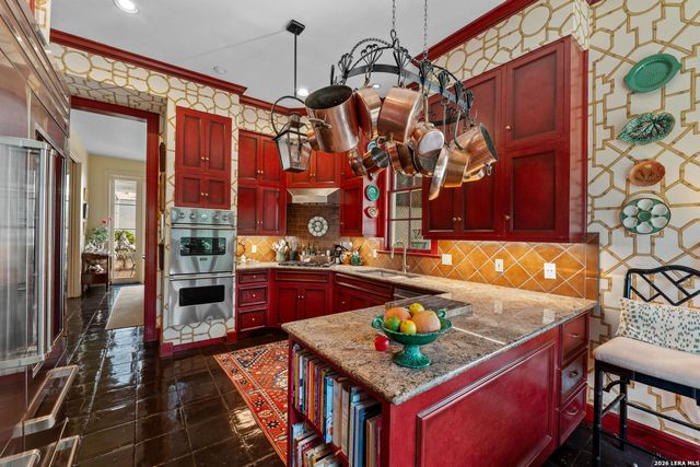 122 Chester St Apt 5, San Antonio, TX 78209