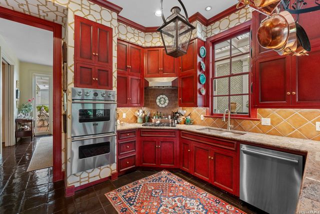 122 Chester St Apt 5, San Antonio, TX 78209