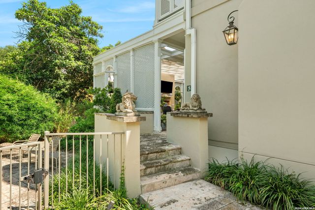 122 Chester St Apt 5, San Antonio, TX 78209