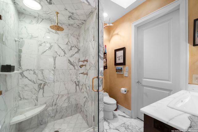 122 Chester St Apt 5, San Antonio, TX 78209