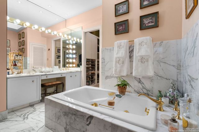 122 Chester St Apt 5, San Antonio, TX 78209