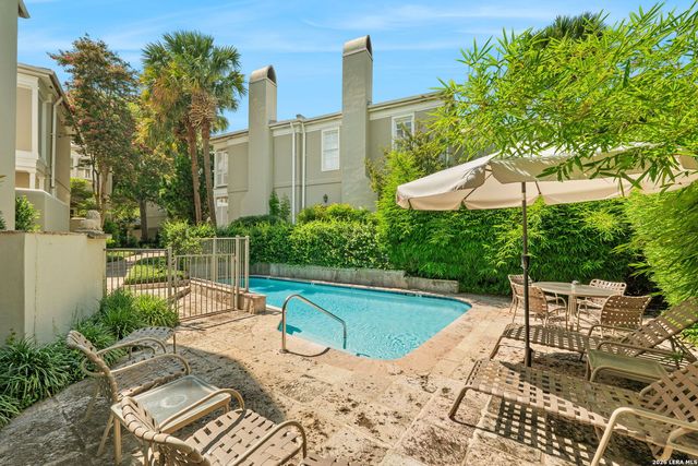 122 Chester St Apt 5, San Antonio, TX 78209