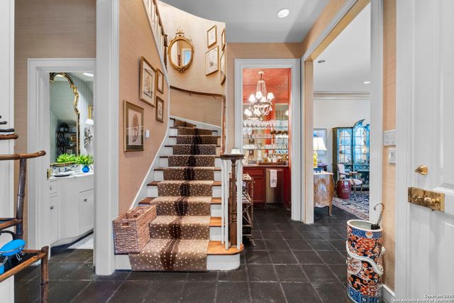 122 Chester St Apt 5, San Antonio, TX 78209