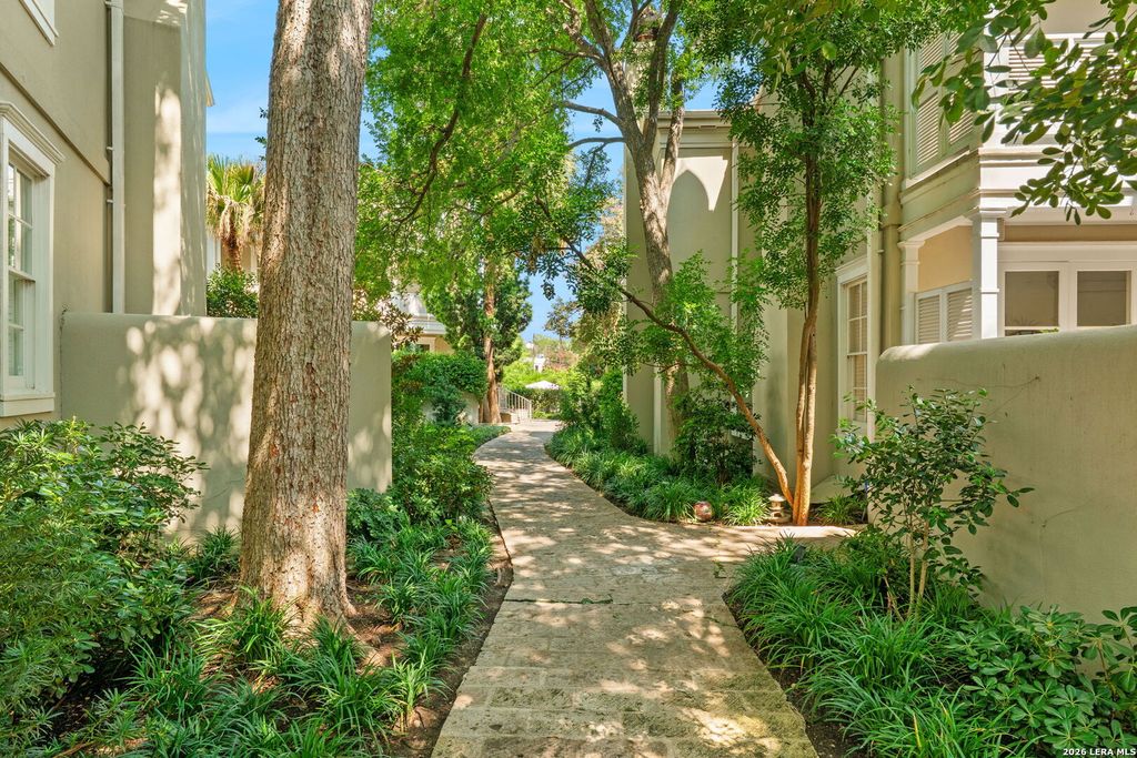122 Chester St Apt 5, San Antonio, TX 78209