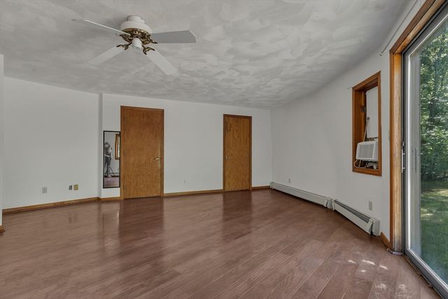 243 Oak St, Holliston, MA 01746