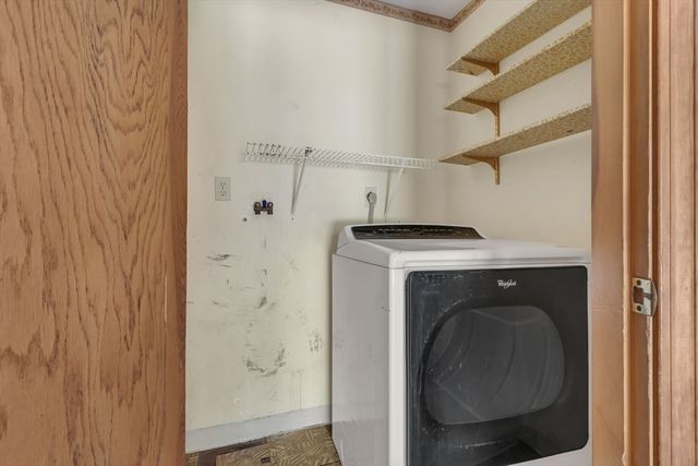 243 Oak St, Holliston, MA 01746