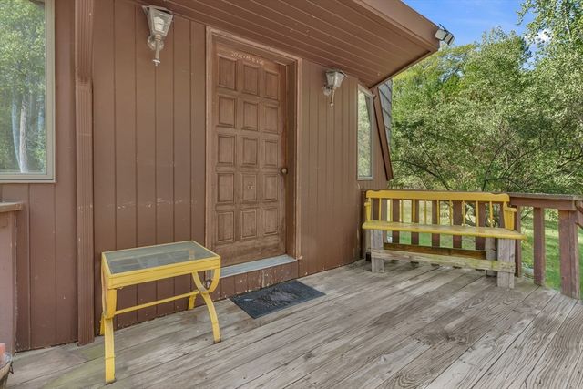 243 Oak St, Holliston, MA 01746