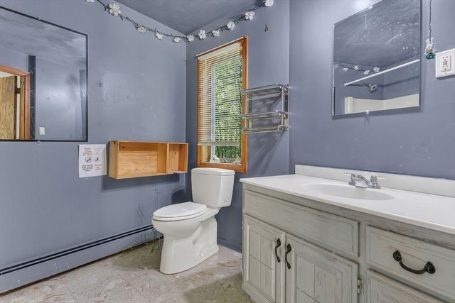 243 Oak St, Holliston, MA 01746