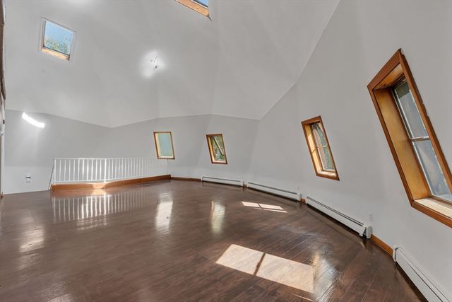 243 Oak St, Holliston, MA 01746