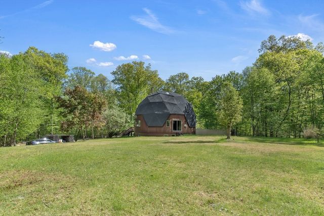 243 Oak St, Holliston, MA 01746