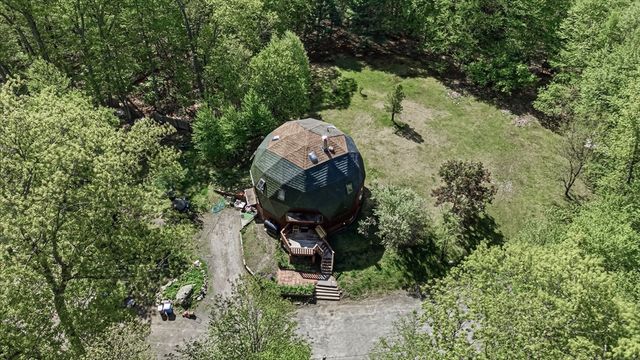 243 Oak St, Holliston, MA 01746